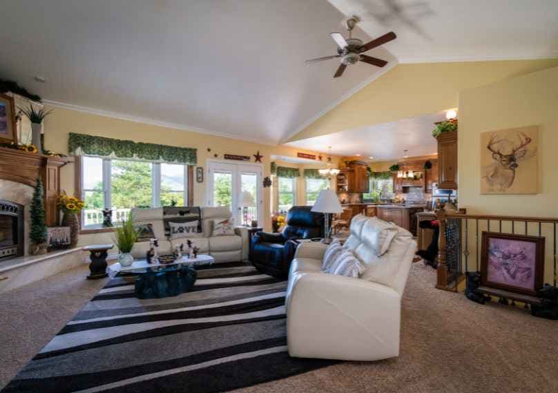 Revolutionise Your Living Space: The Hottest Trends in Home Interiors!
