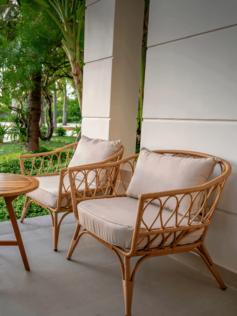 Cane Chairs: A Timeless Elegance Redefined in Modern Home Interiors