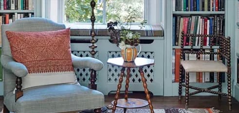 Personalized Reading Nooks in Bedroom Interiors