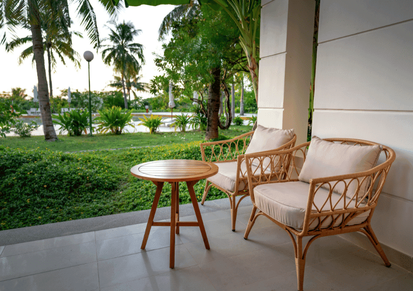 Cane Chairs: A Timeless Elegance Redefined in Modern Home Interiors